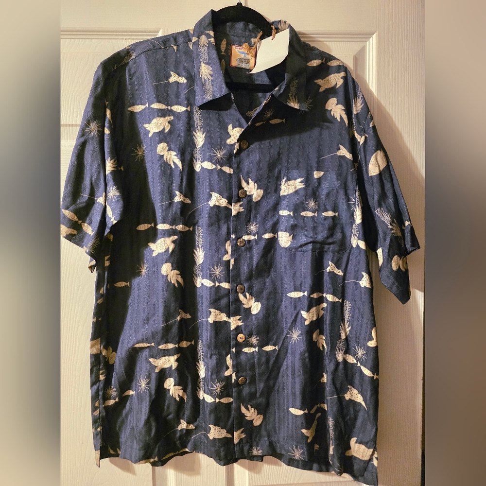 NWT Blue Whale Hawaii Sea Life Pattern on Blue Base 100% Silk Shirt - SZ XL